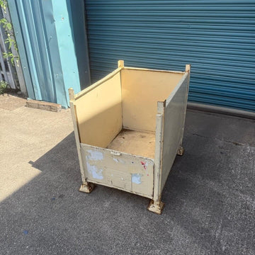 Shop for used stillages perfect for industrial use
